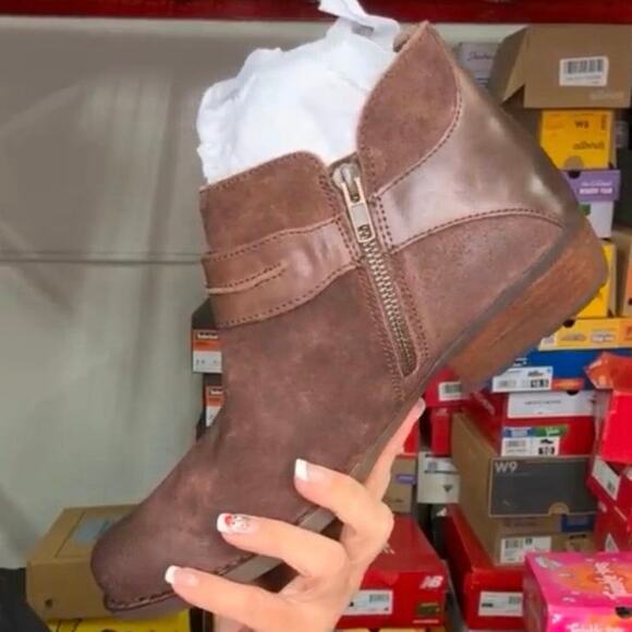 BORN Kati Dark Brown (Castagno) Boots Size 10 New in Box MSRP $140 - Picture 10 of 13